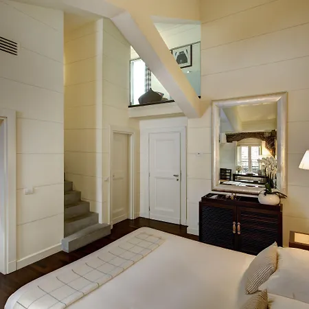 Gallery Art - Lungarno Collection Hotel 4*