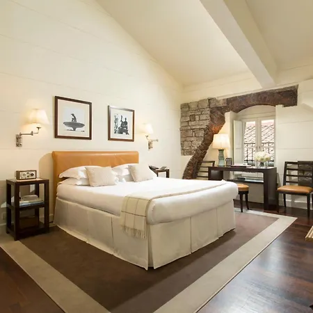 Gallery Art - Lungarno Collection Hotel