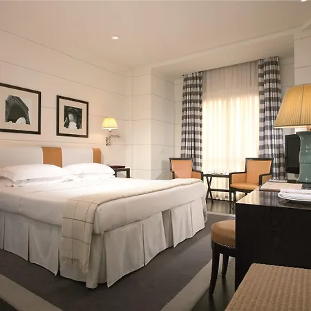 Gallery Art - Lungarno Collection 4*