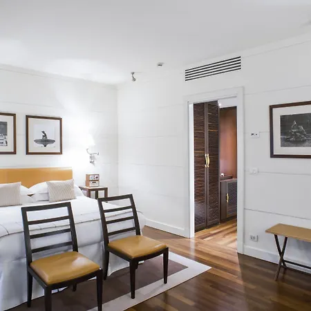 Gallery Art - Lungarno Collection Florencja