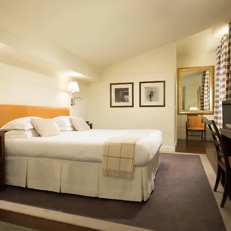 Gallery Art - Lungarno Collection