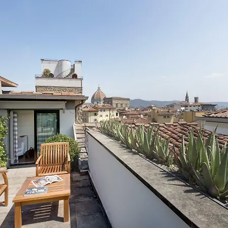 Gallery Art - Lungarno Collection 4*