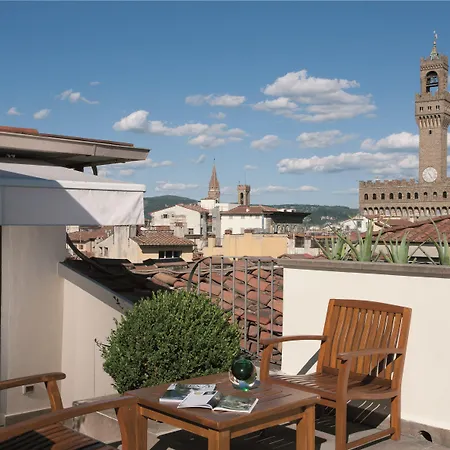 Gallery Art - Lungarno Collection Hotel