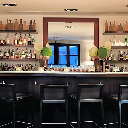 艺术画廊酒店 - 朗伽诺酒店集团