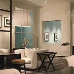 Gallery Art - Lungarno Collection מלון