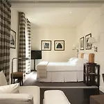 Gallery Art - Lungarno Collection