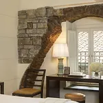 Gallery Art - Lungarno Collection