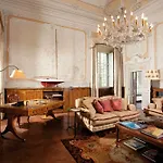 Gallery Art - Lungarno Collection מלון 4*