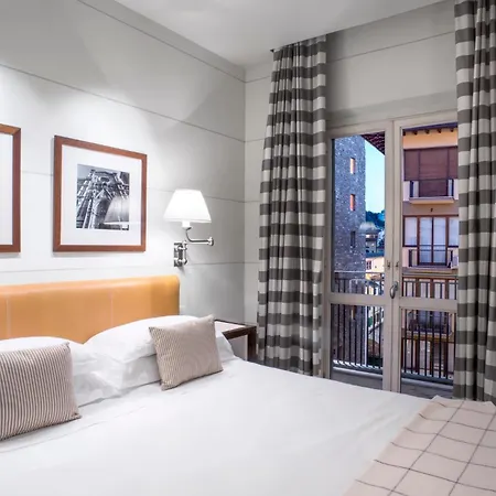 Gallery Art - Lungarno Collection Hotel 4*