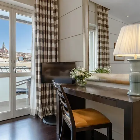 Gallery Art - Lungarno Collection Hotel Florence