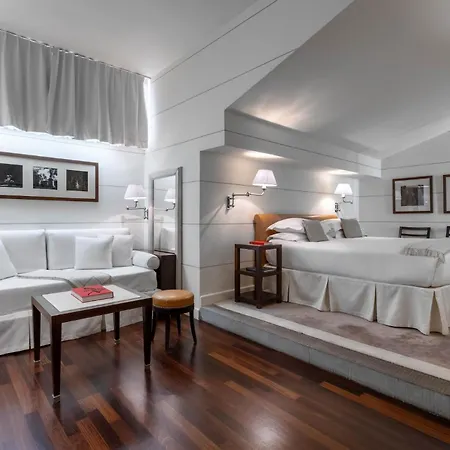 Gallery Art - Lungarno Collection Hotel Florence
