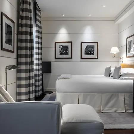 Gallery Art - Lungarno Collection Hotel