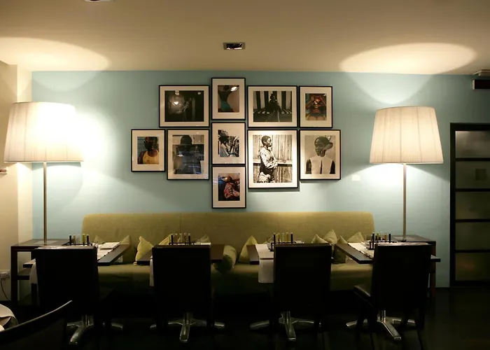 Gallery Art - Lungarno Collection